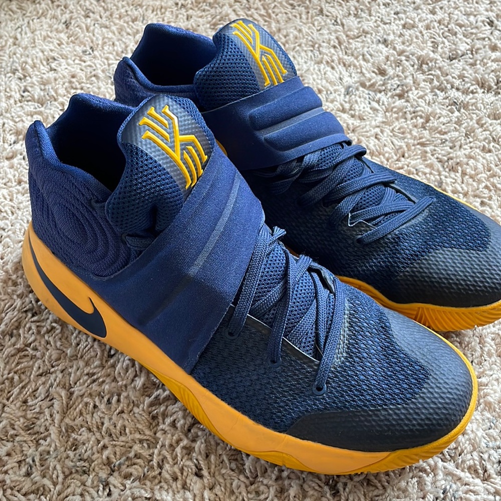 Kyries Nike Shoes Blue and Gold